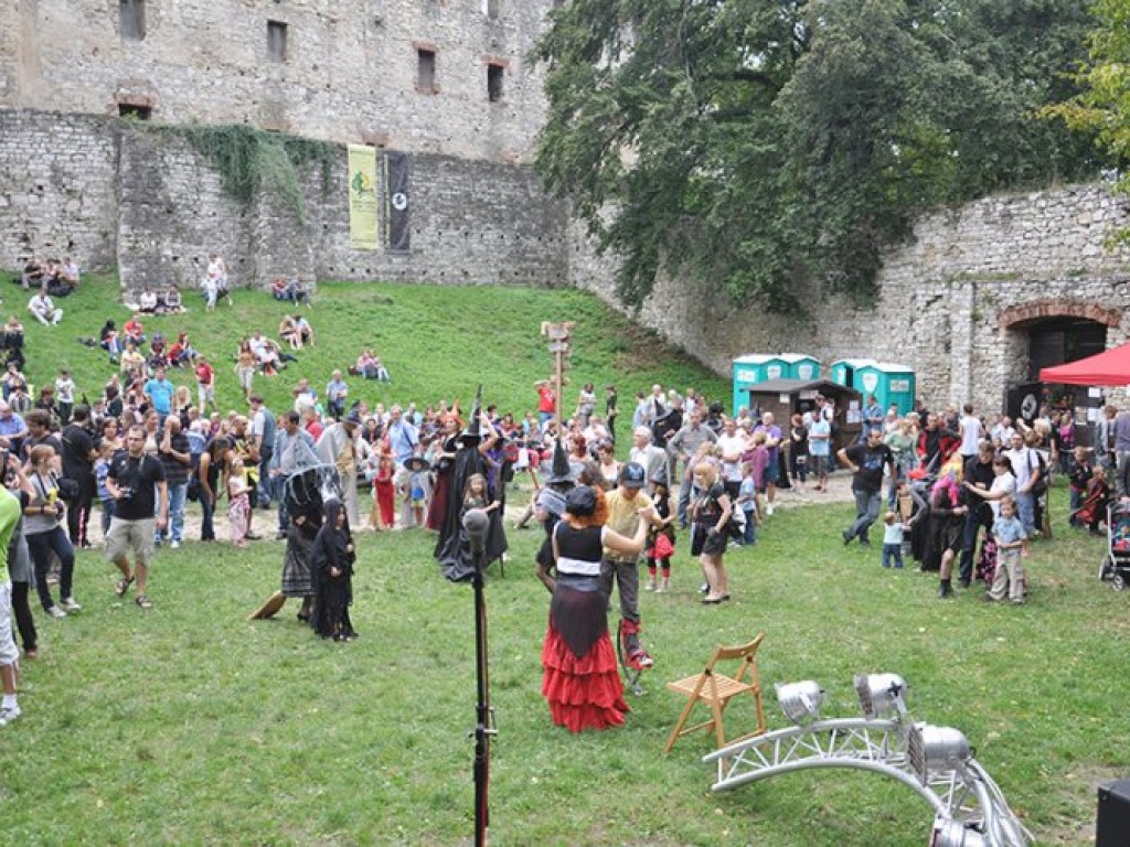 VII Zlot Wiedźm i Czarownic na Zamku Lipowiec - 28.08.2011 r.