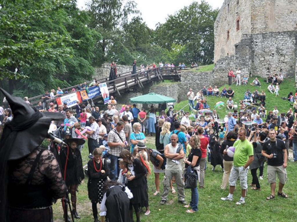 VII Zlot Wiedźm i Czarownic na Zamku Lipowiec - 28.08.2011 r.