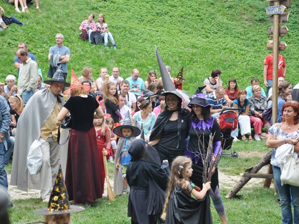 VII Zlot Wiedźm i Czarownic na Zamku Lipowiec - 28.08.2011 r.
