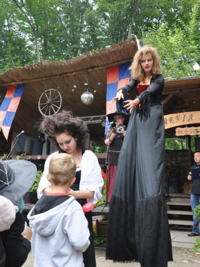 VII Zlot Wiedźm i Czarownic na Zamku Lipowiec - 28.08.2011 r.