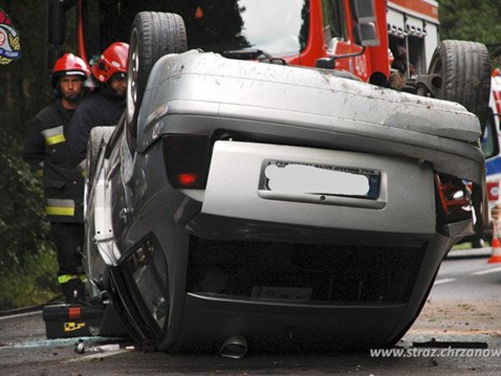 ZAGÓRZE. Dachowała na drodze. Trafiła do szpitala