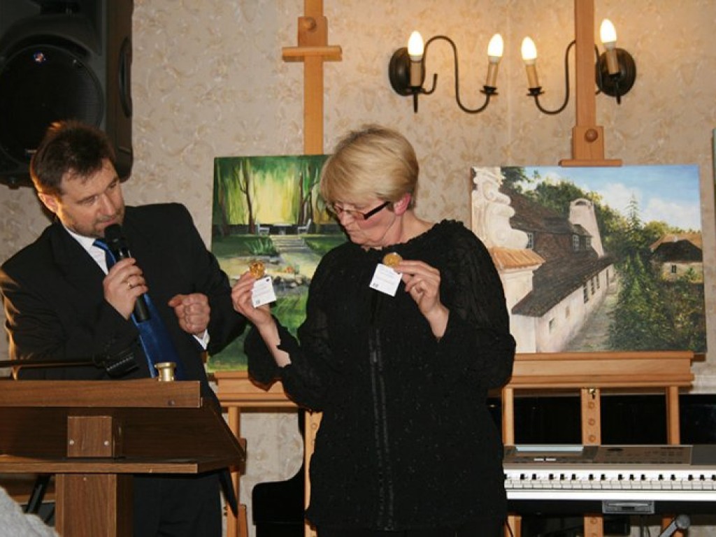 Aukcja na rzecz chorych dzieci Fundacji Energetyk – Łączymy Pokolenia. Trzebinia, Dwór Zieleniewskich - 22.01.2012 r.