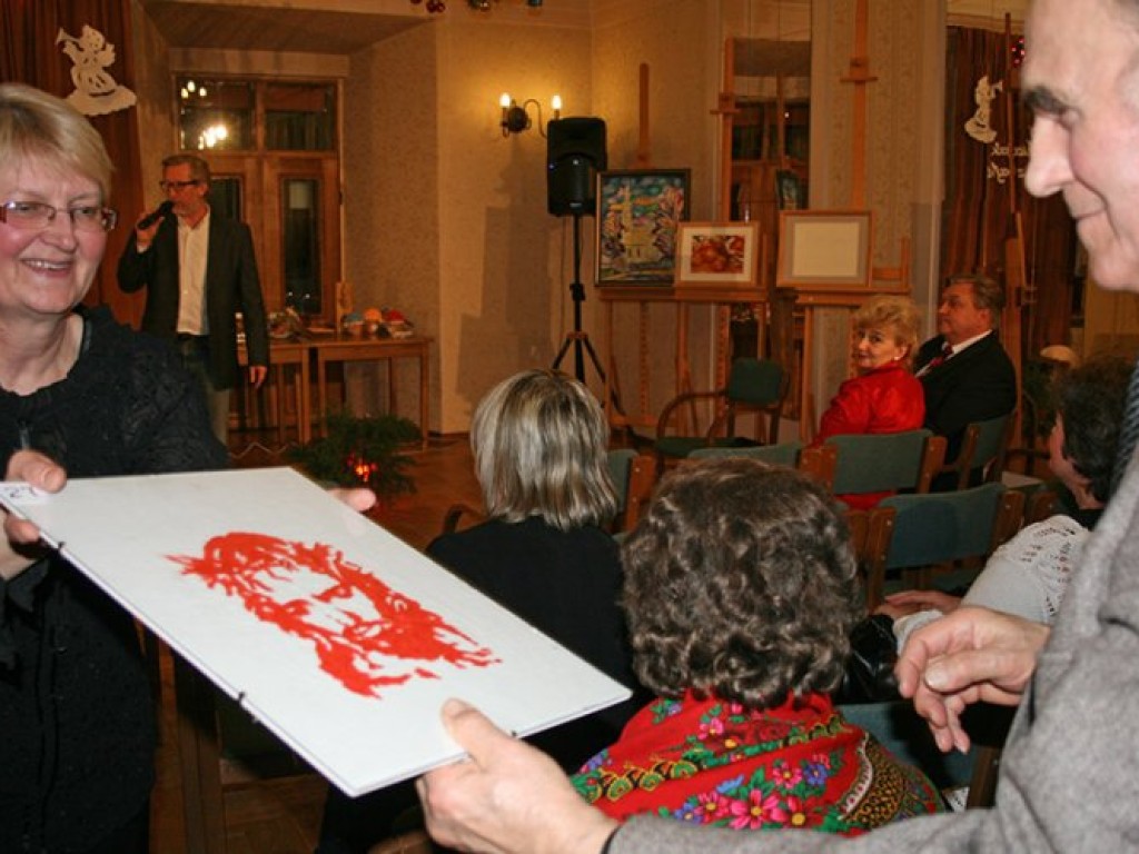 Aukcja na rzecz chorych dzieci Fundacji Energetyk – Łączymy Pokolenia. Trzebinia, Dwór Zieleniewskich - 22.01.2012 r.