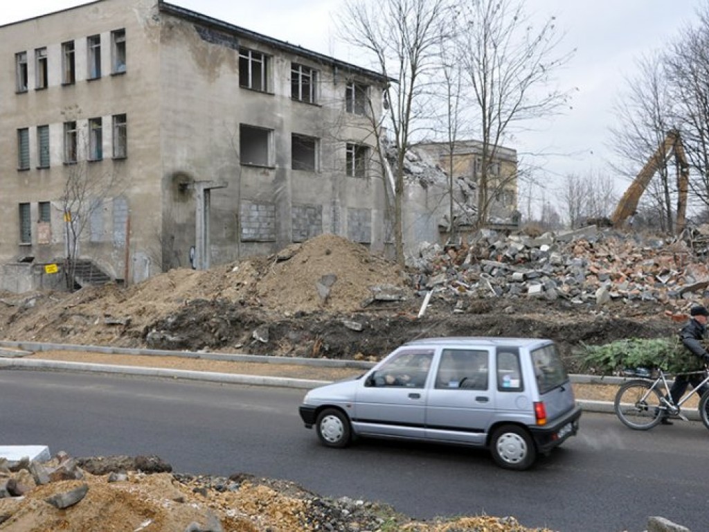Tak znikał stary szpital. Chrzanów styczeń 2012 r.