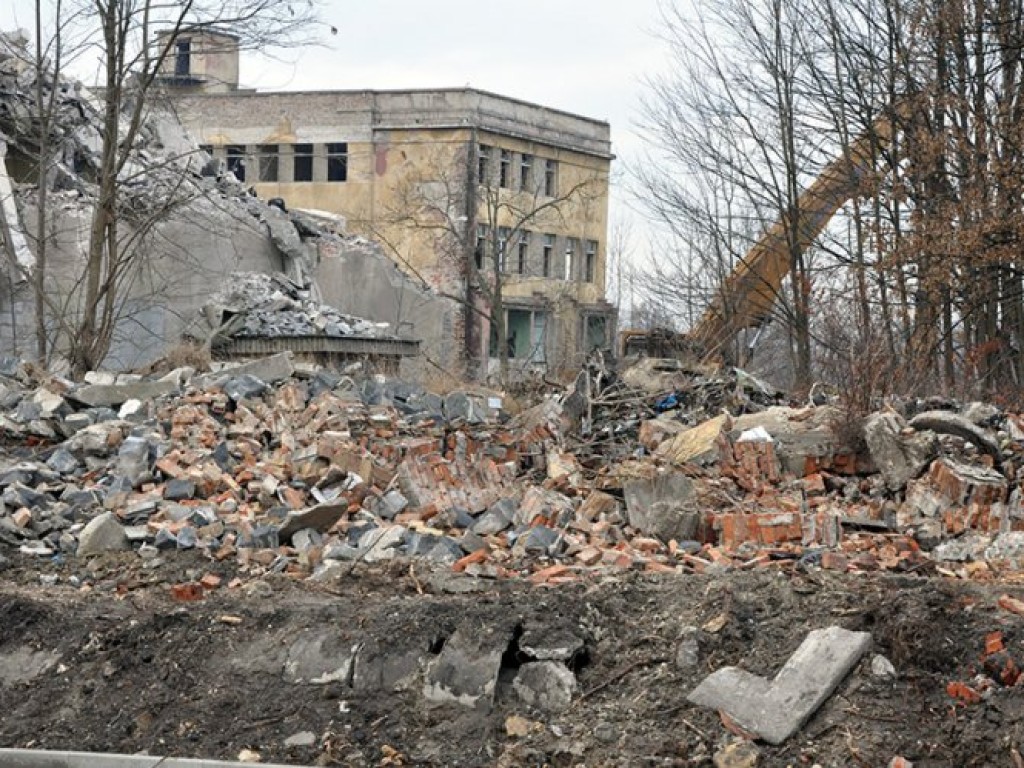 Tak znikał stary szpital. Chrzanów styczeń 2012 r.