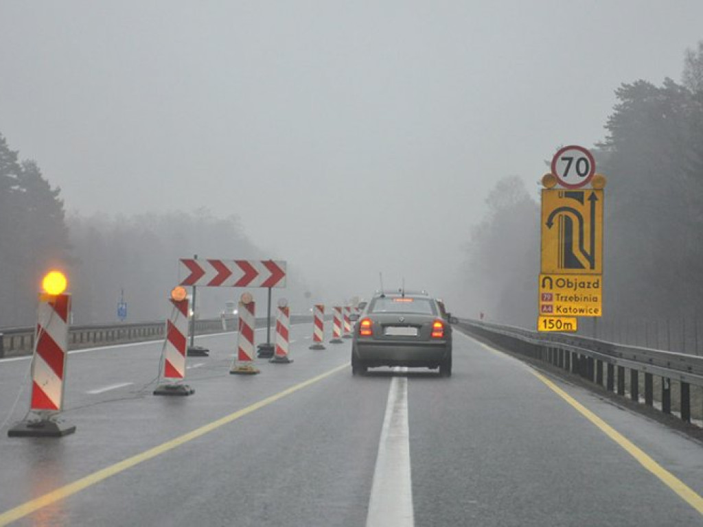 TRZEBINIA-CHRZANÓW. Kierowcy stoją w korkach