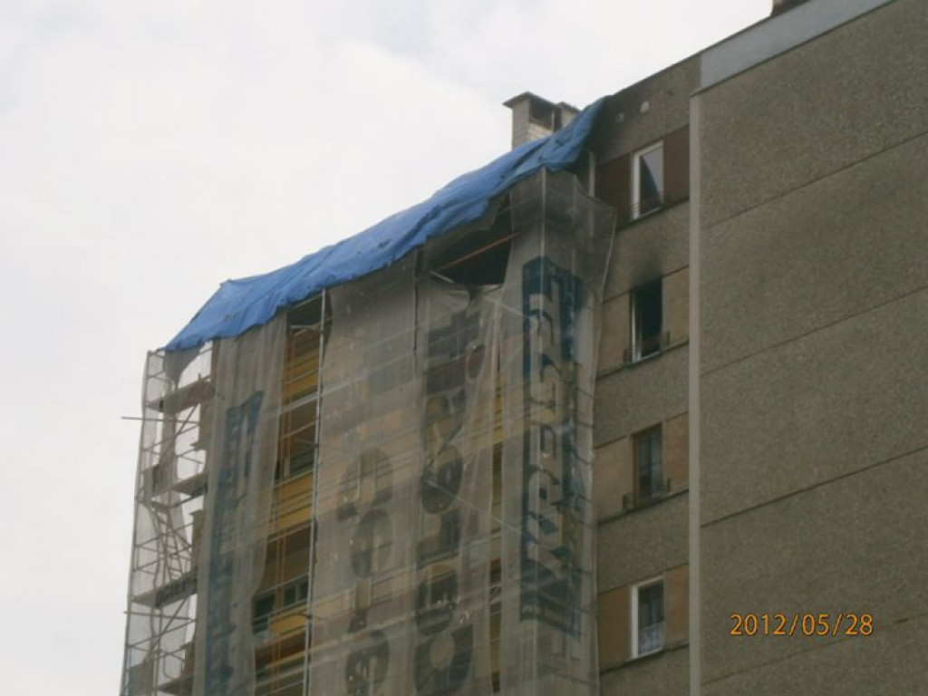 CHRZANÓW. Pożar na ósmym piętrze
