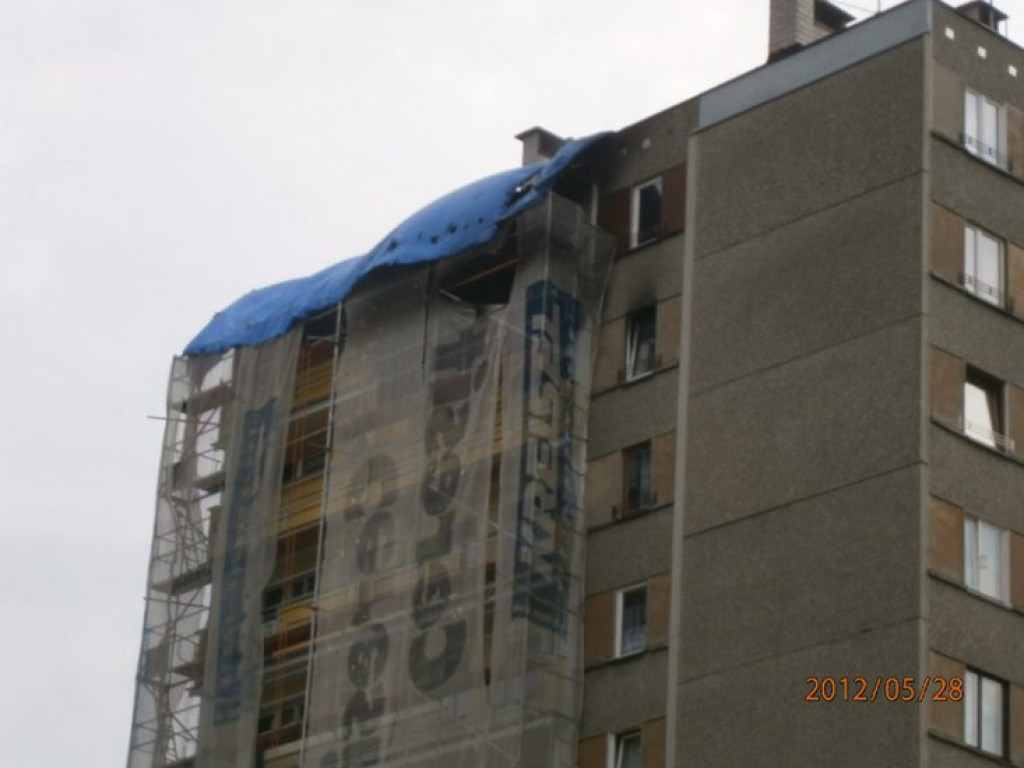 CHRZANÓW. Pożar na ósmym piętrze