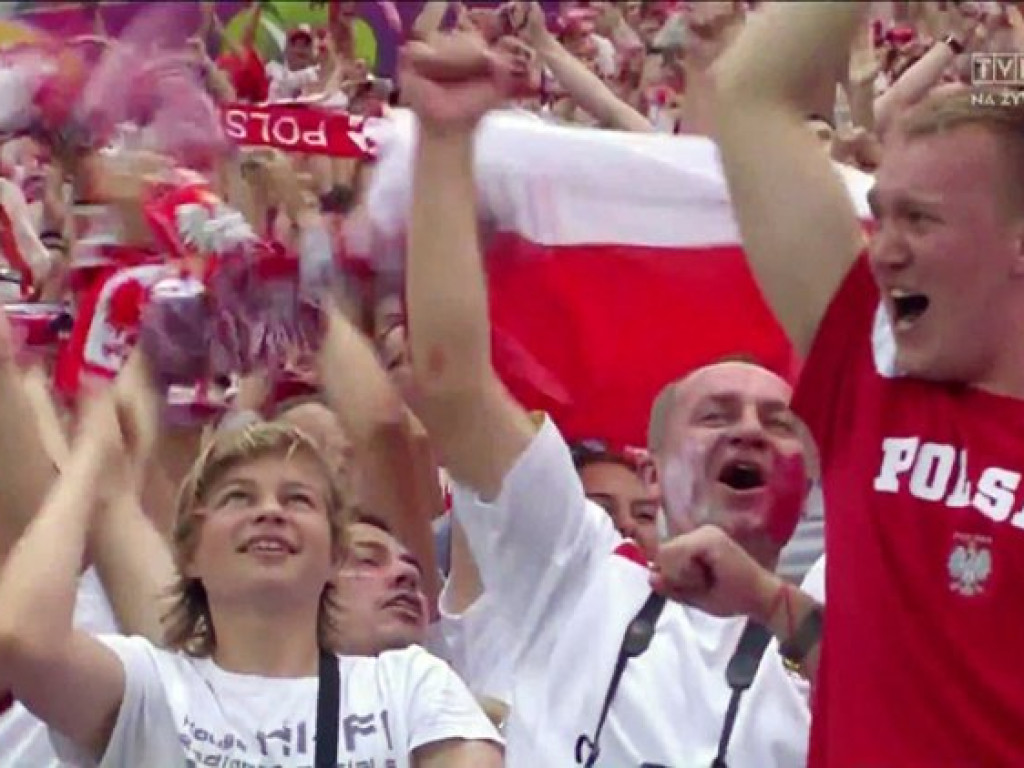 Kibiców z Chrzanowa podczas meczu Polska-Grecja obejrzał cały świat