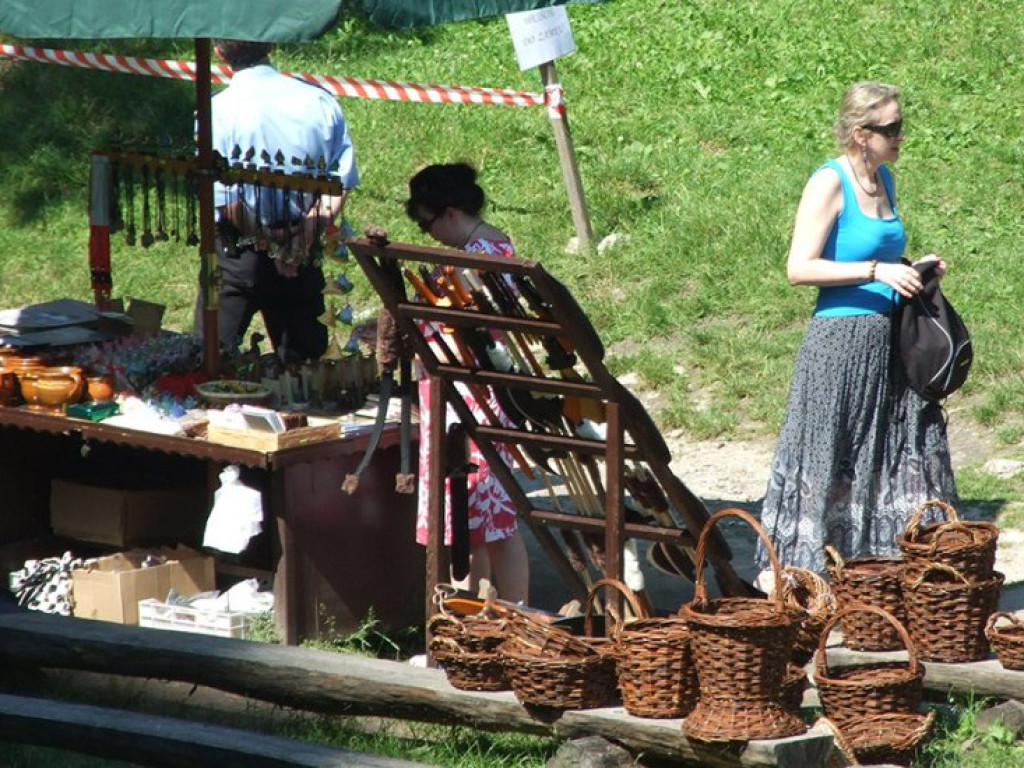 WYGIEŁZÓW. Odkrywali tajemnice zamku