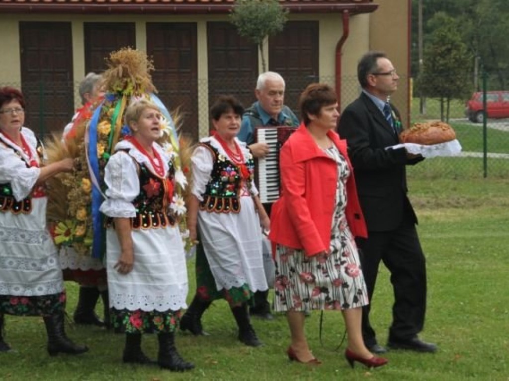 Gminne dożynki w Pogorzycach i Żarkach 2.09.2012