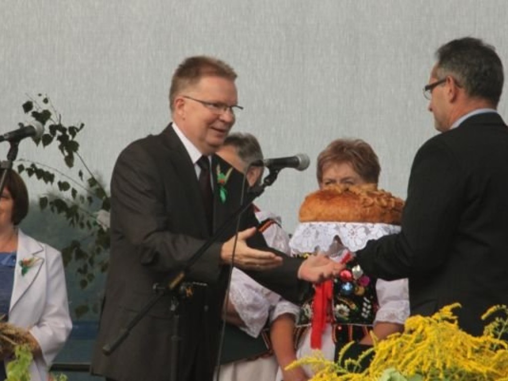 Gminne dożynki w Pogorzycach i Żarkach 2.09.2012