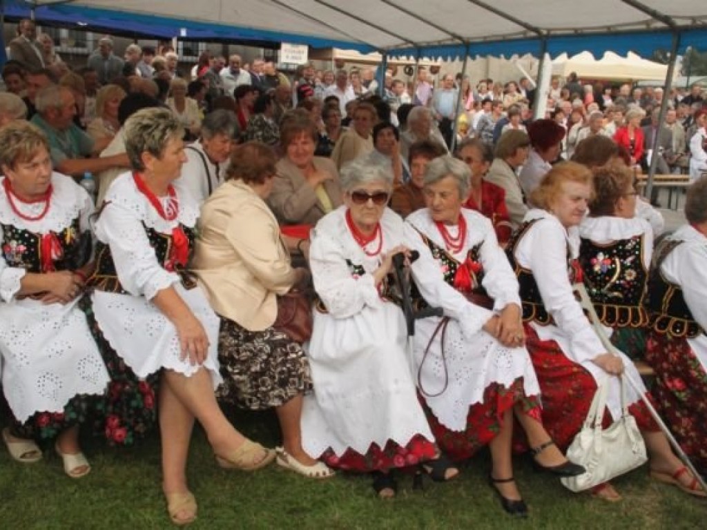 Gminne dożynki w Pogorzycach i Żarkach 2.09.2012