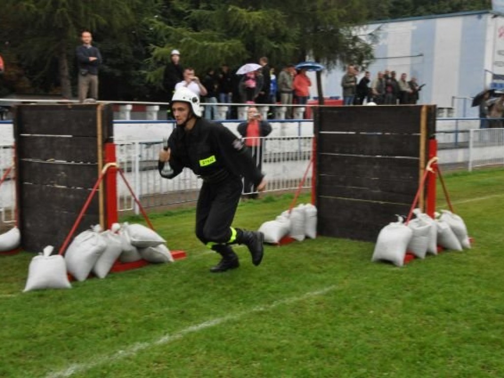 Zawody pożarnicze powiatu krakowskiego w Krzeszowicach 1.09.2012