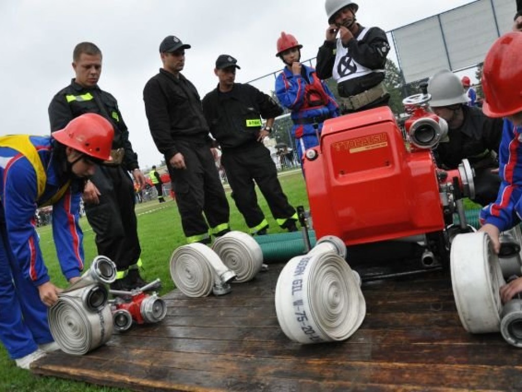 Zawody pożarnicze powiatu krakowskiego w Krzeszowicach 1.09.2012