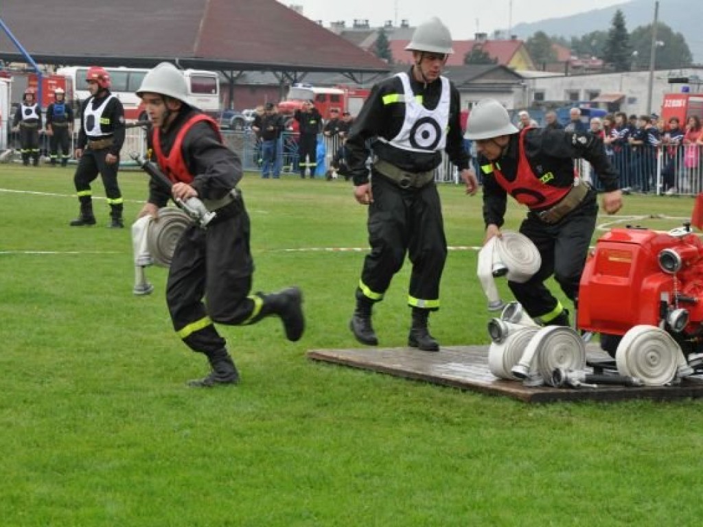 Zawody pożarnicze powiatu krakowskiego w Krzeszowicach 1.09.2012