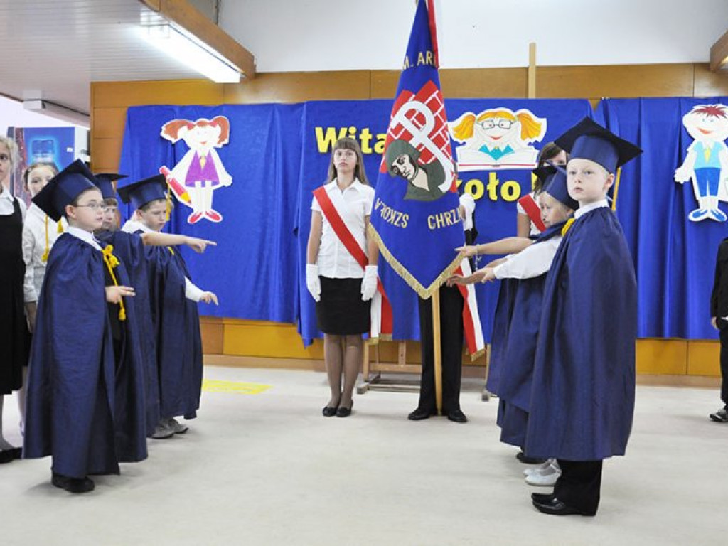 EDUKACJA. Pierwszaki złożyły ślubowanie