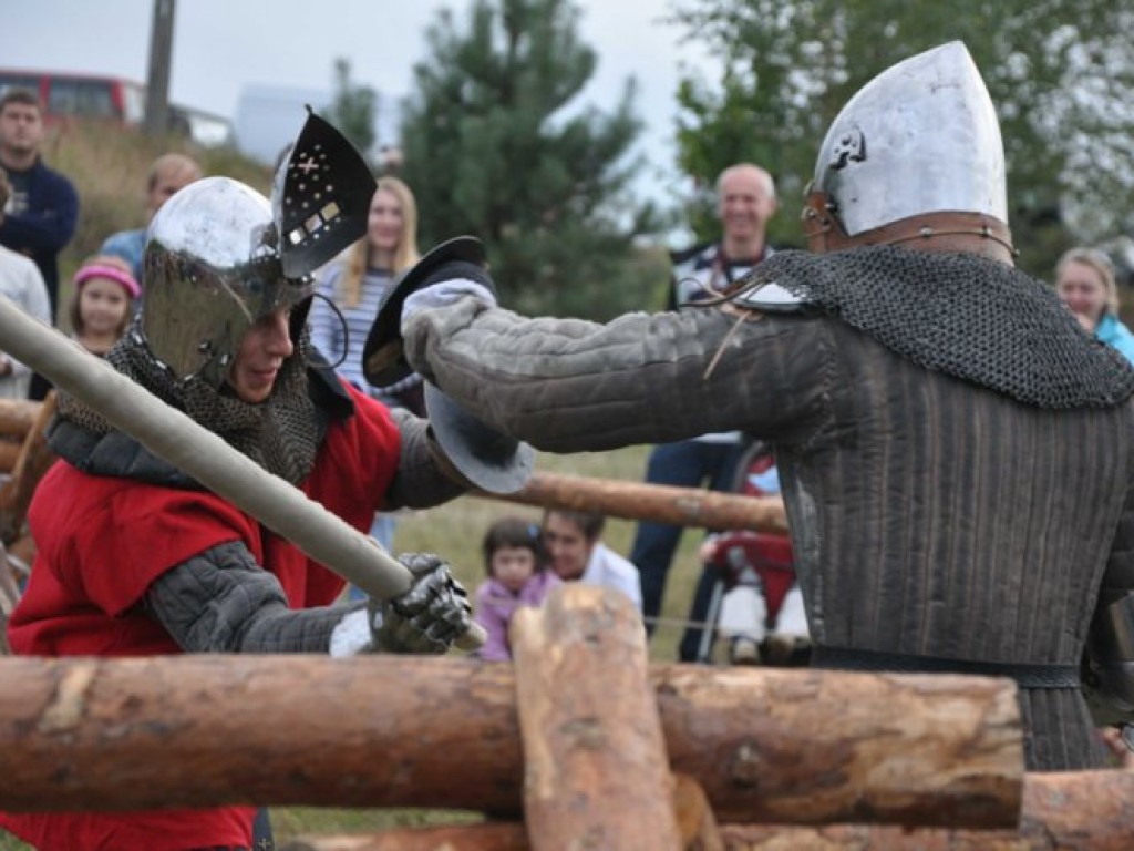 Rycerze u podnóża Tenczyna 08.09.2012