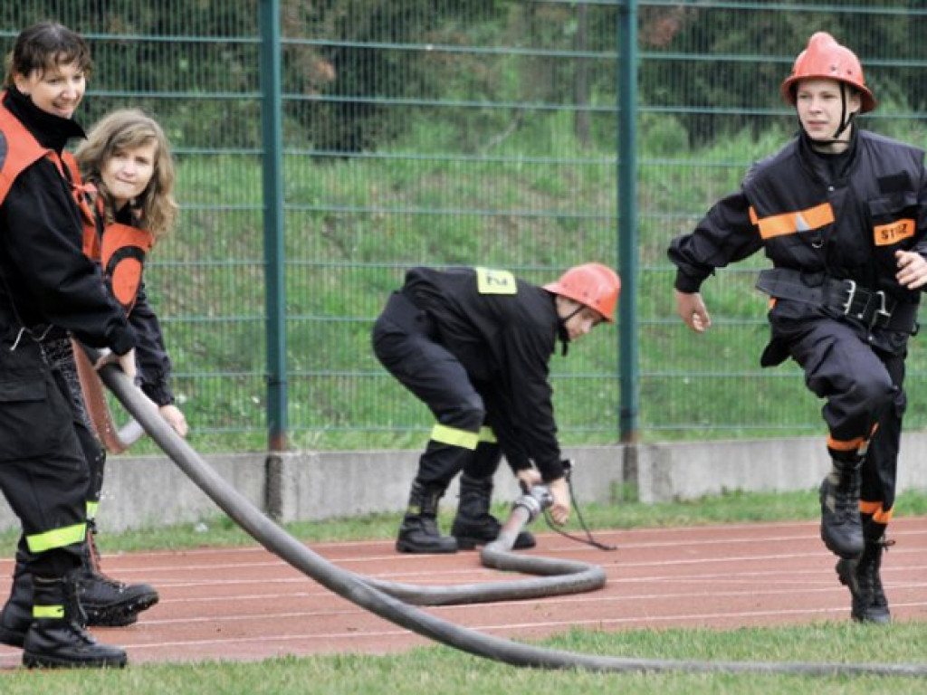 CHRZANÓW. Płeć piękna walczyła równie zaciekle