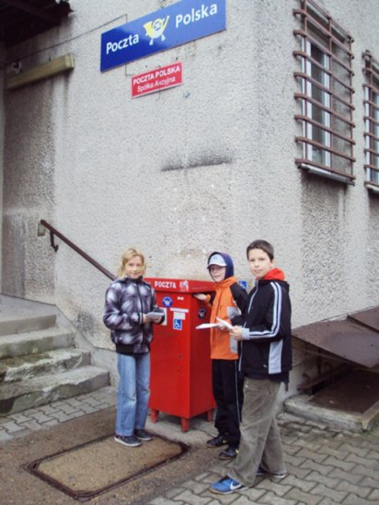 TRZEBINIA. Uczniowie pisali listy