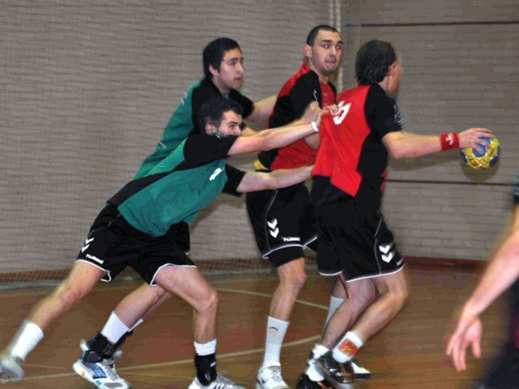 PIŁKA RĘCZNA. Derby dla Chrzanowa