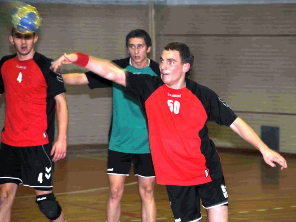 PIŁKA RĘCZNA. Derby dla Chrzanowa