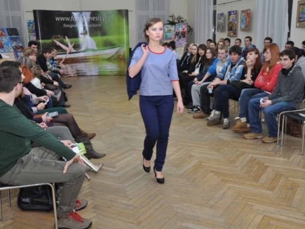 Pokaz mody Sylwii Olaszewskiej z Trzebini 15.12.2012
