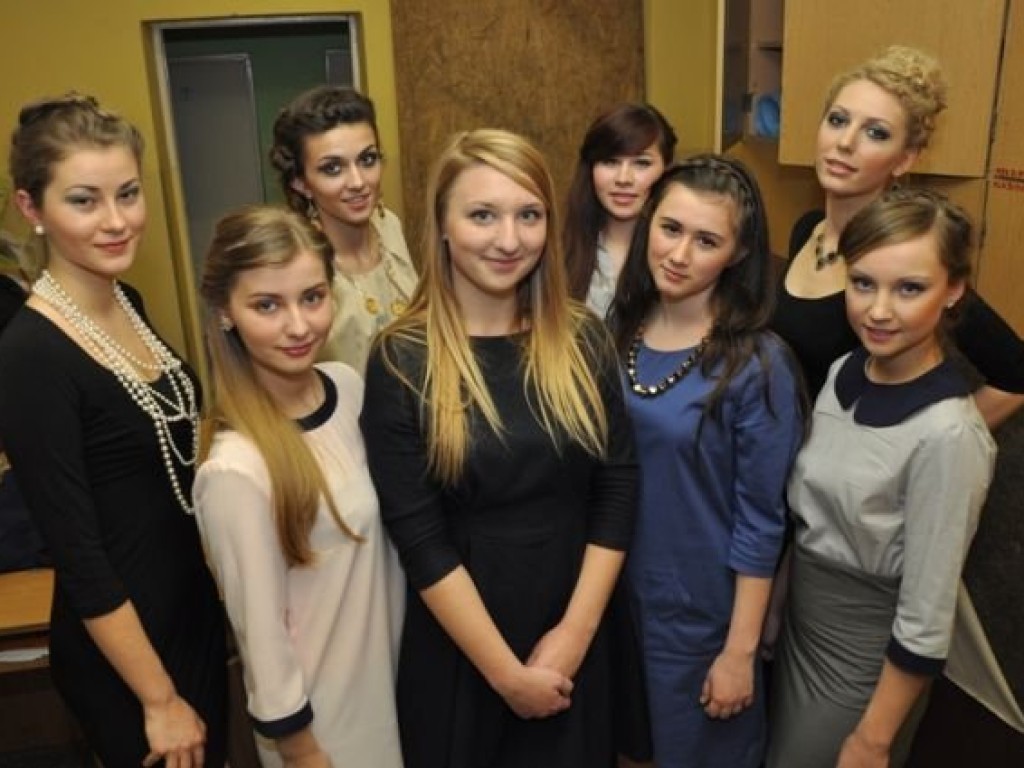 Pokaz mody Sylwii Olaszewskiej z Trzebini 15.12.2012