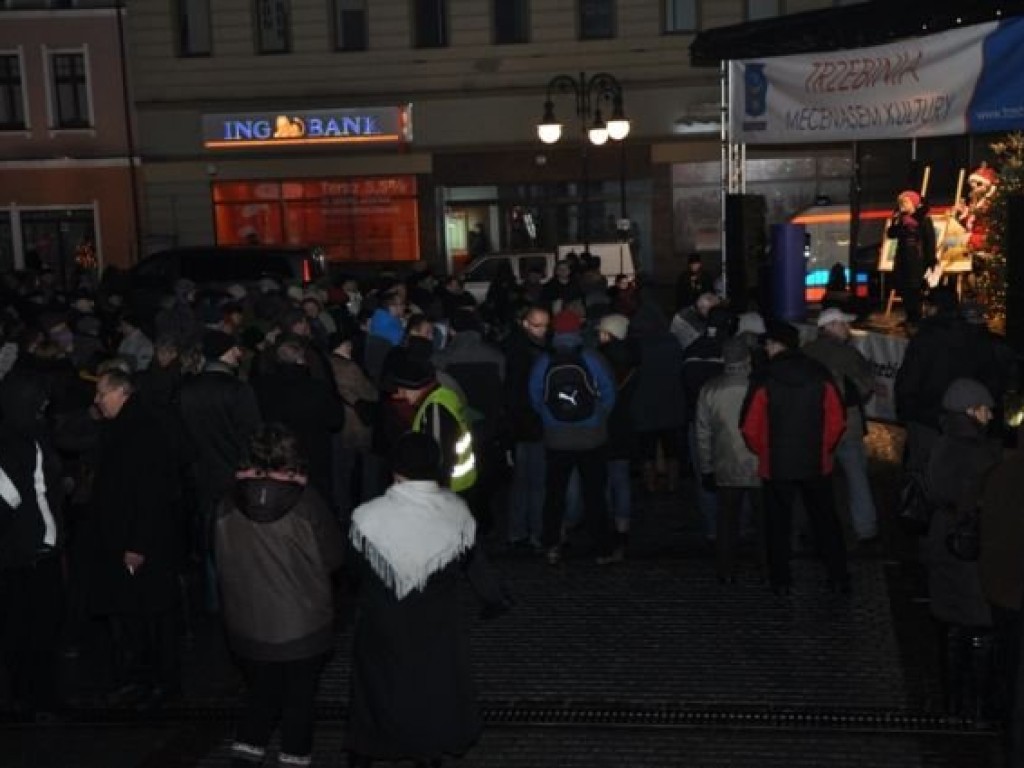 Wigilia na trzebińskim Rynku 15.12.2012