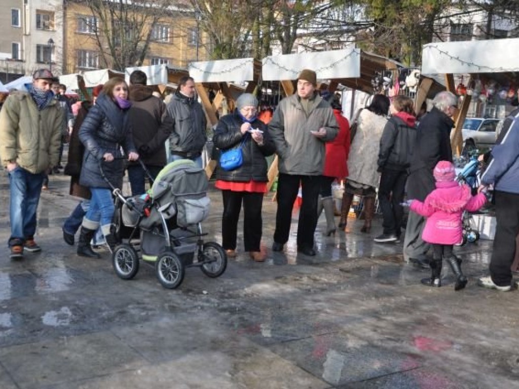 Kiermasz tradycji i rękodzieła w Krzeszowicach 16.12. 2012