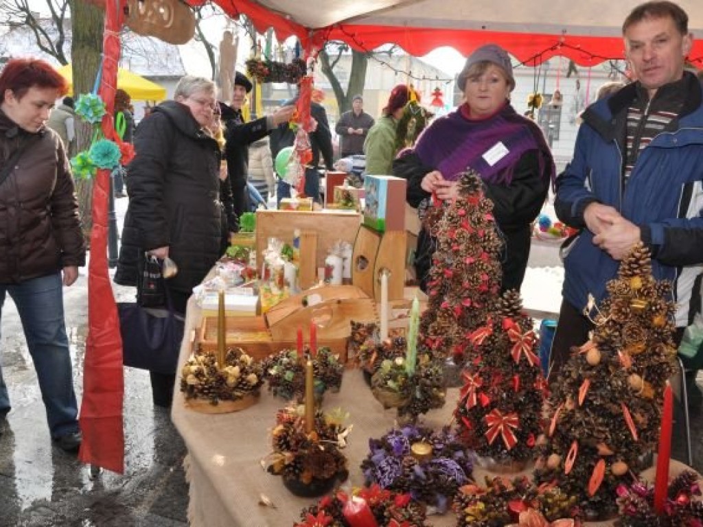 Kiermasz tradycji i rękodzieła w Krzeszowicach 16.12. 2012