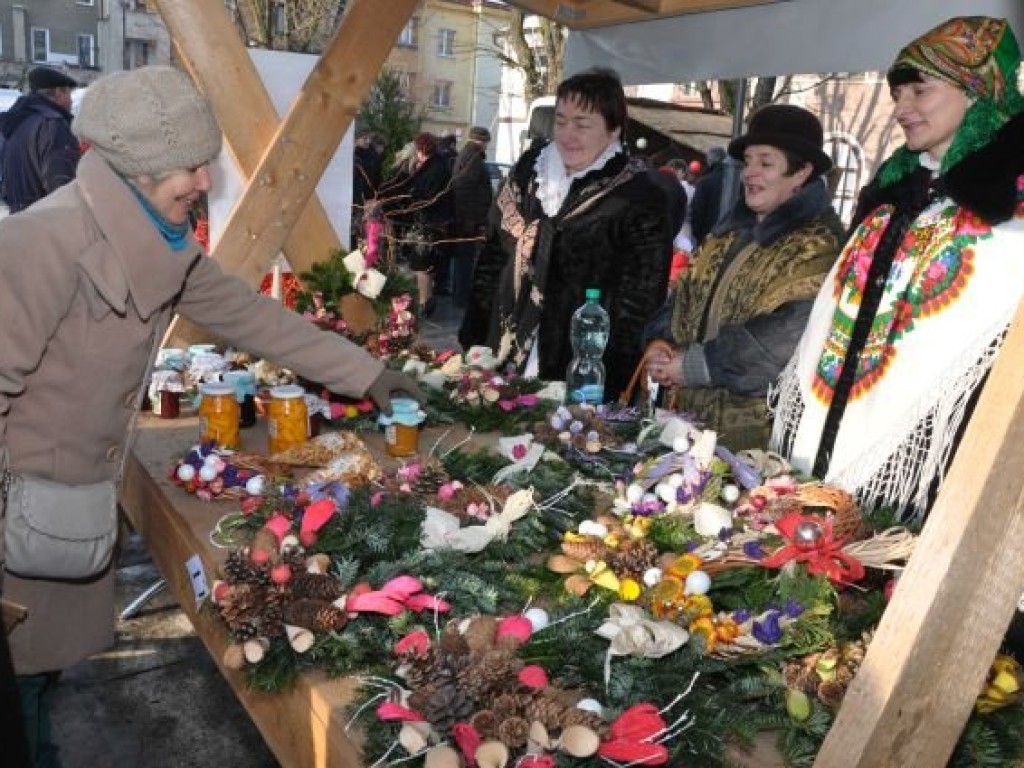 Kiermasz tradycji i rękodzieła w Krzeszowicach 16.12. 2012