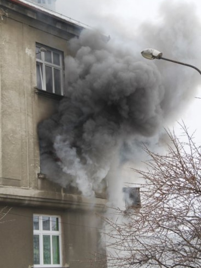 Pożar kamienicy przy ul. 3 Maja w Chrzanowie - 10.01.2013 r.