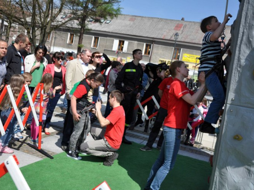 KRZESZOWICE. Całe miasto się bawiło