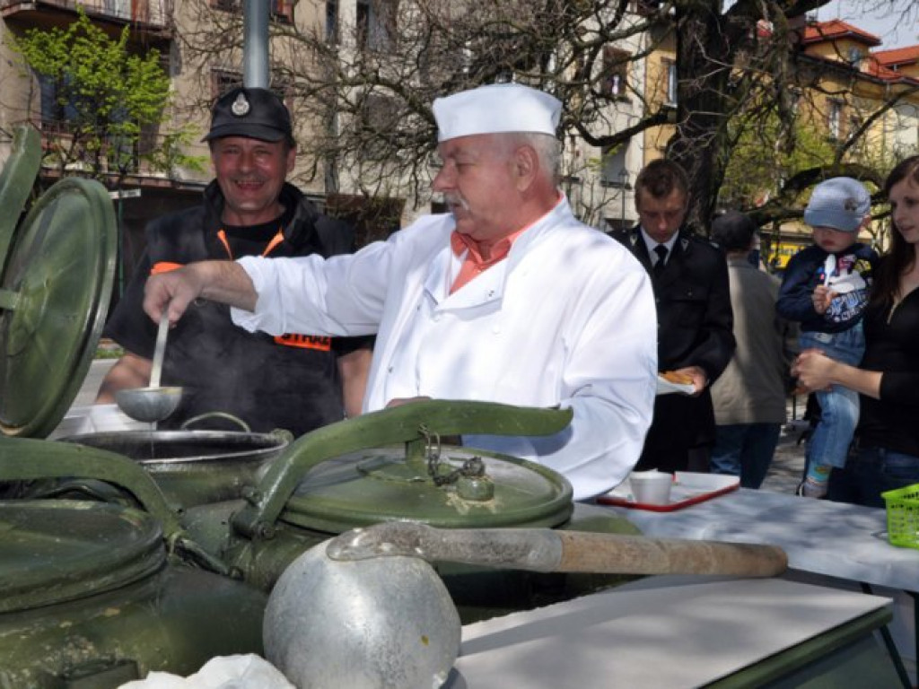 KRZESZOWICE. Całe miasto się bawiło