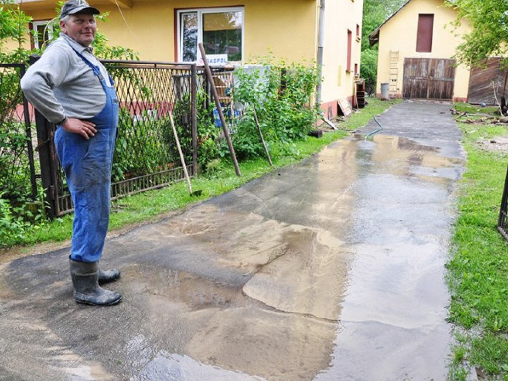 Zniszczenia po ulewnych deszczach - 4.06.2013 r.