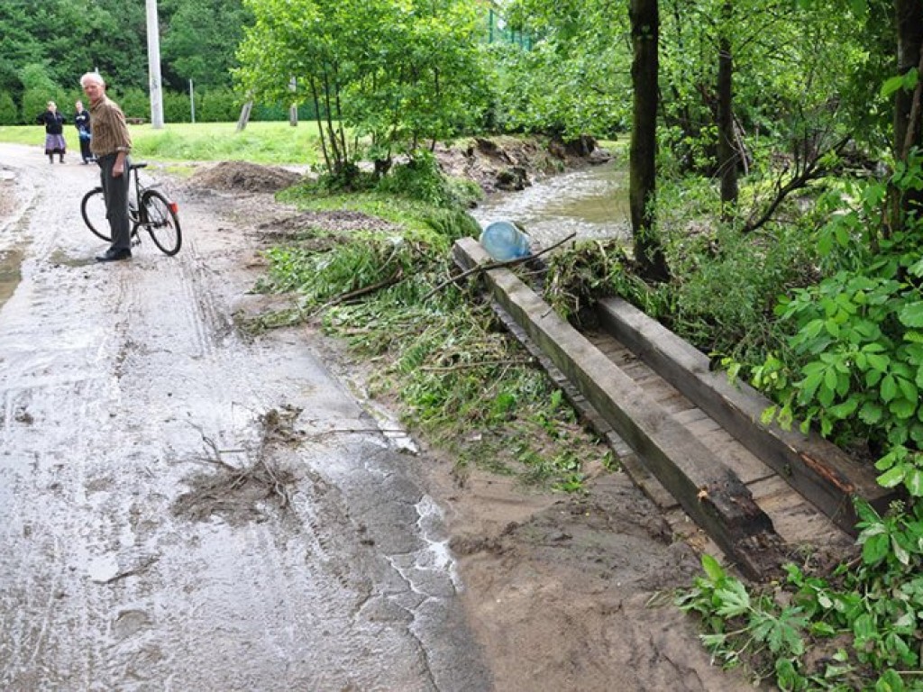 Zniszczenia po ulewnych deszczach - 4.06.2013 r.