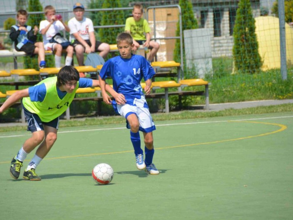 1. kolejka Kuliński Group Wakacyjnej Ligi Futsalu w Chrzanowie 10-12.07.2013 r.