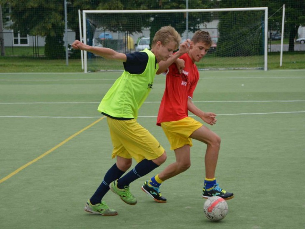 1. kolejka Kuliński Group Wakacyjnej Ligi Futsalu w Chrzanowie 10-12.07.2013 r.