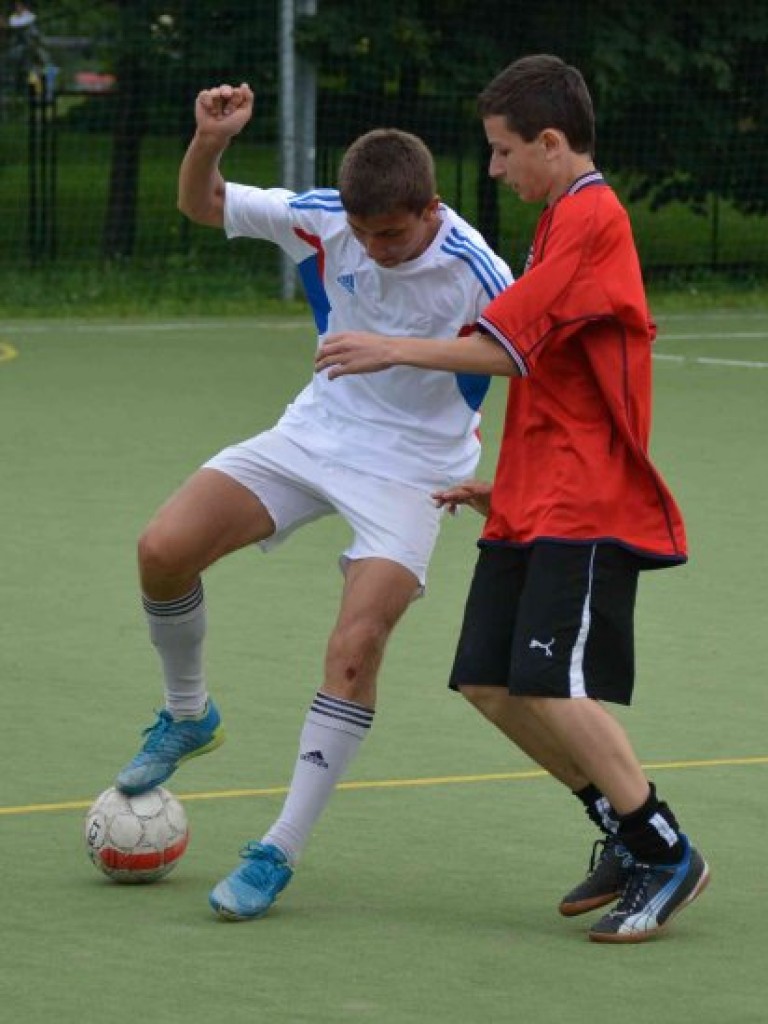 1. kolejka Kuliński Group Wakacyjnej Ligi Futsalu w Chrzanowie 10-12.07.2013 r.