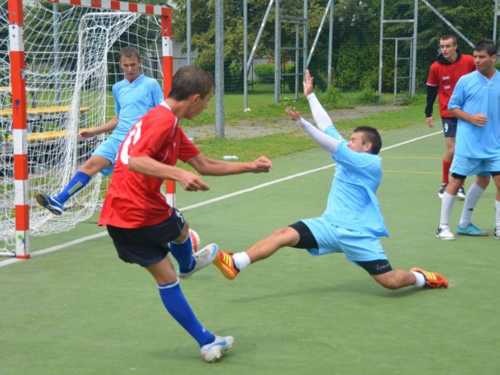 1. kolejka Kuliński Group Wakacyjnej Ligi Futsalu w Chrzanowie 10-12.07.2013 r.