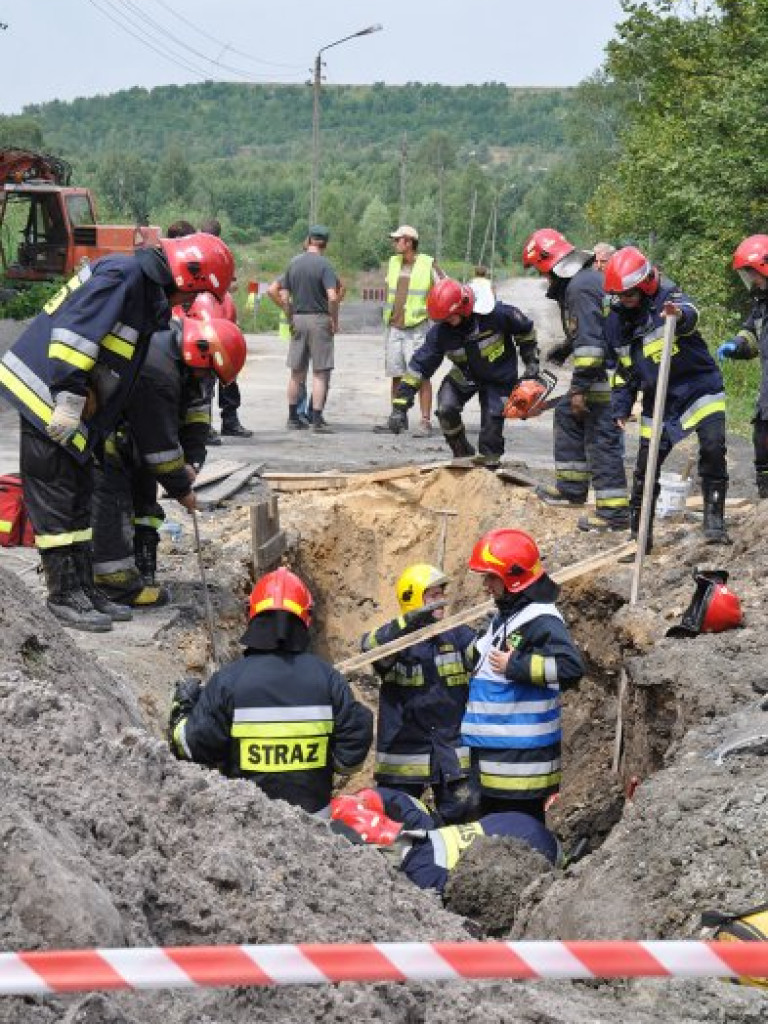 TRZEBINIA. Tragedia na budowie