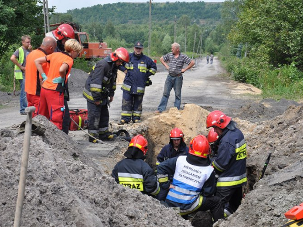 TRZEBINIA. Tragedia na budowie
