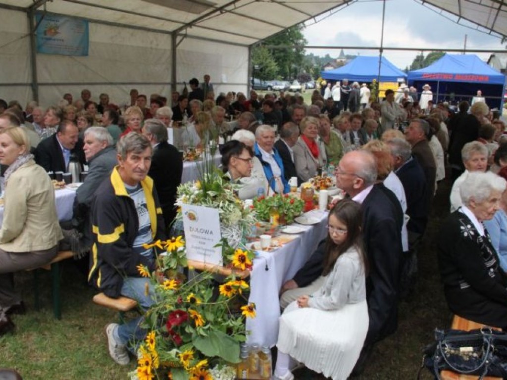 Powiatowy Piknik Seniora w Karniowicach 10.08.2013 r.