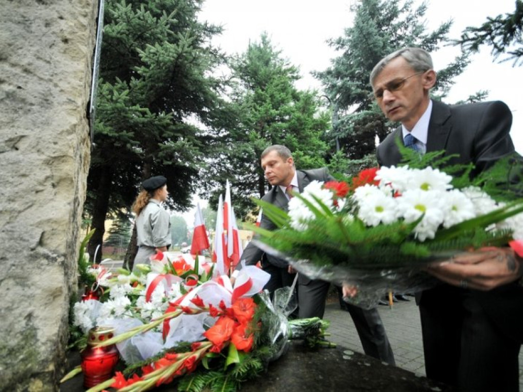 LIBIĄŻ. O generale pod chmurką