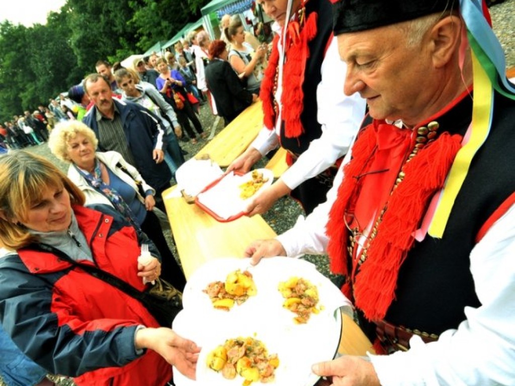 Ziemniaczysko pod Lipowcem i Zlot Czarownic na Lipowcu – 1.09.2013 r.