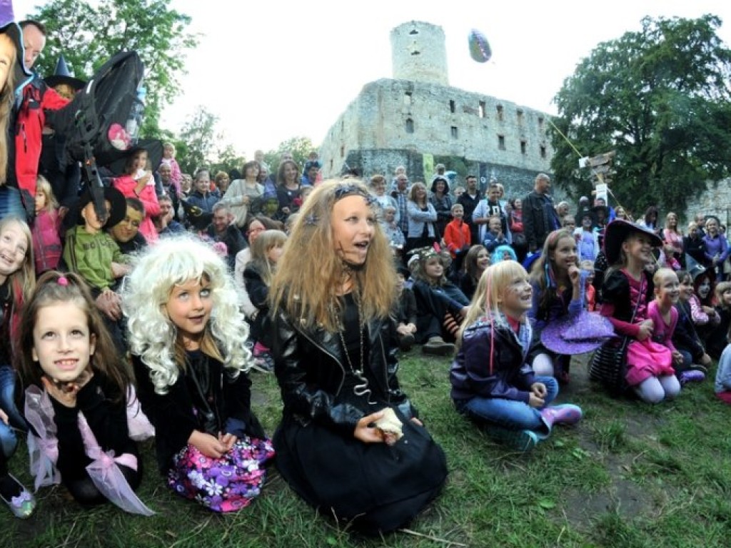 Ziemniaczysko pod Lipowcem i Zlot Czarownic na Lipowcu – 1.09.2013 r.