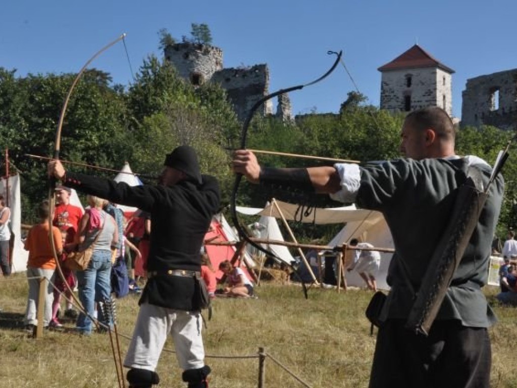 II Turniej o Topór Andrzeja Tenczyńskiego na zamku Tenczyn 7-8.09.2013 r.
