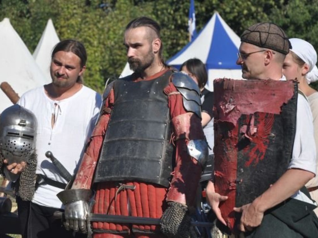 II Turniej o Topór Andrzeja Tenczyńskiego na zamku Tenczyn 7-8.09.2013 r.