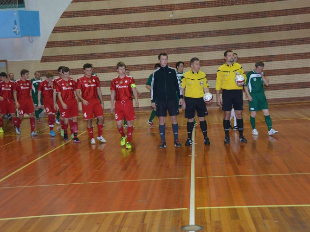 FUTSAL. Był doping, są trzy punkty